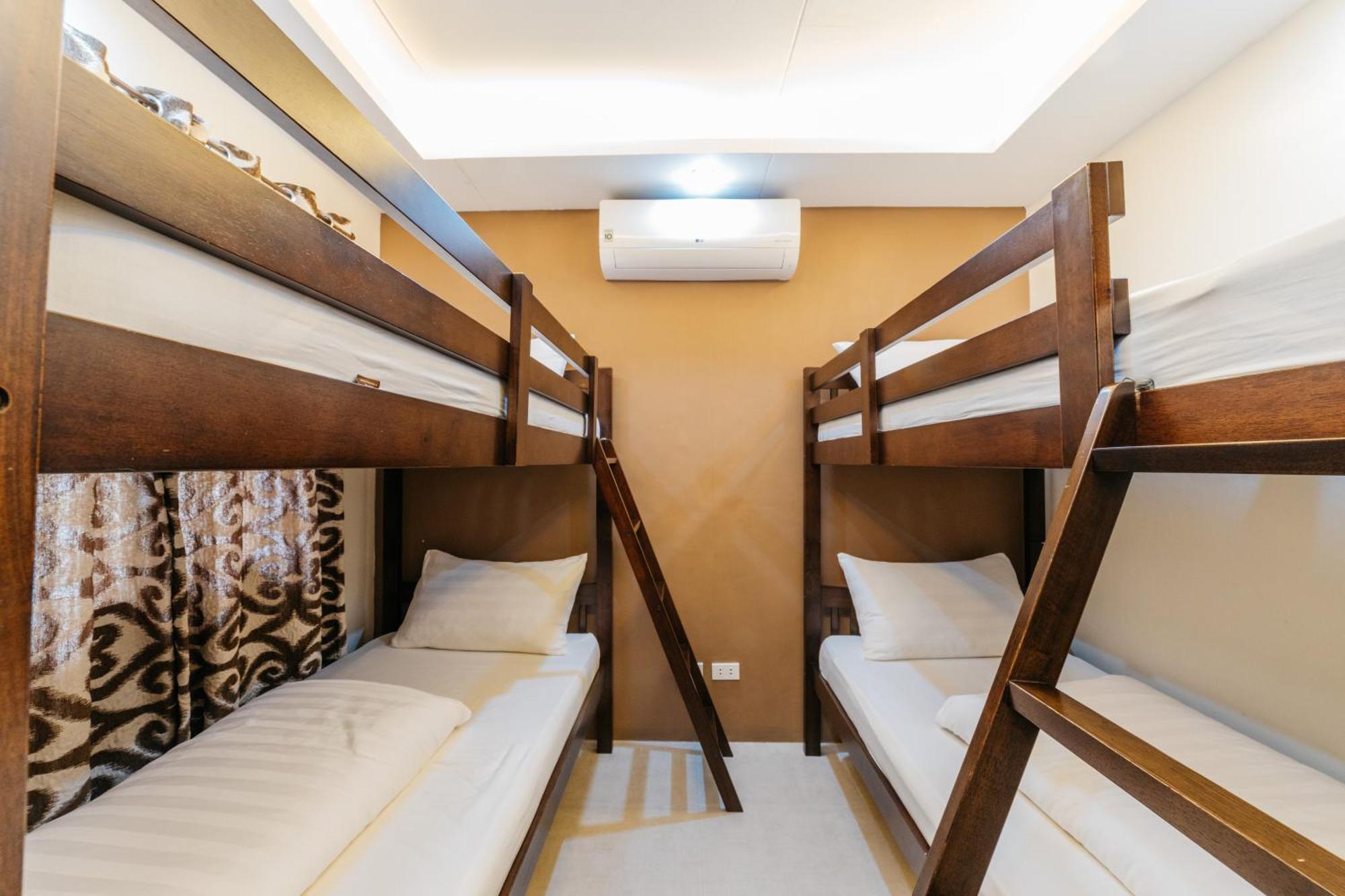 Spacio Caliraya Bed & Breakfast Lumban Екстериор снимка