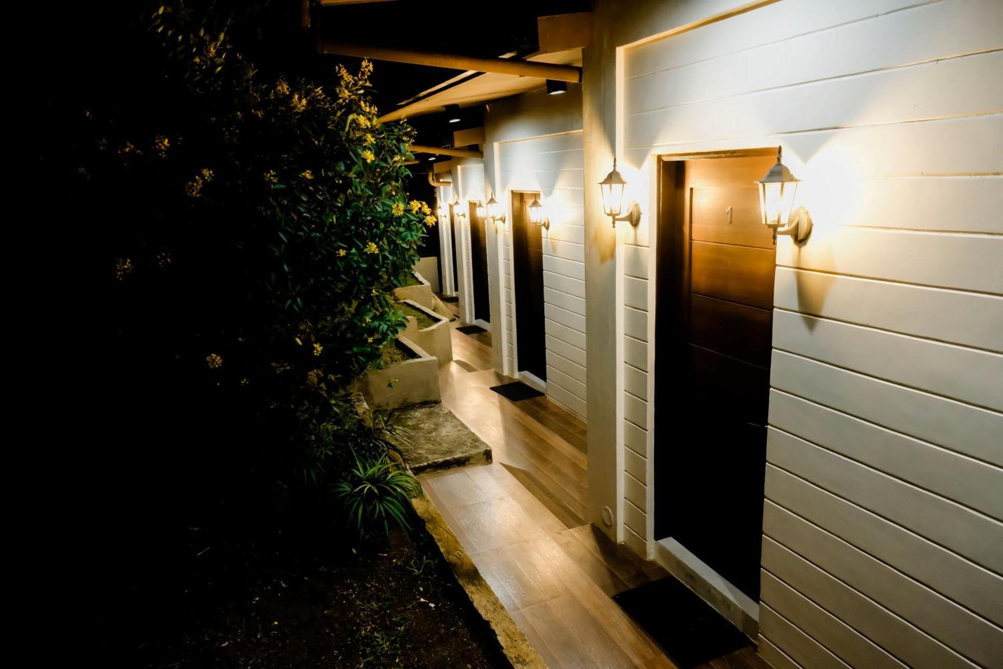 Spacio Caliraya Bed & Breakfast Lumban Екстериор снимка